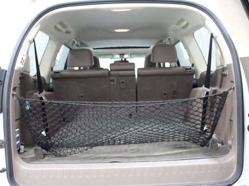 Used 2016 Lexus GX 460 Luxury w/ Preferred Accessory Package AWD/4WD image 26