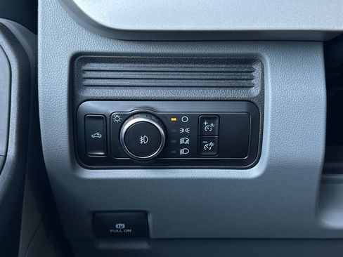 New 2026 Ford F250 XL w/ XL Chrome Package image 23