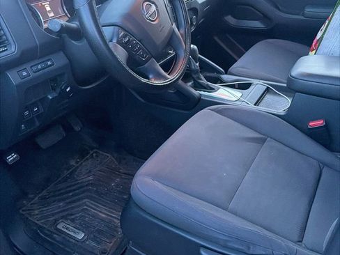 Used 2022 Nissan Frontier S image 2