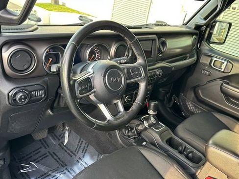 Used 2020 Jeep Gladiator Sport w/ Quick Order Package 24S image 29