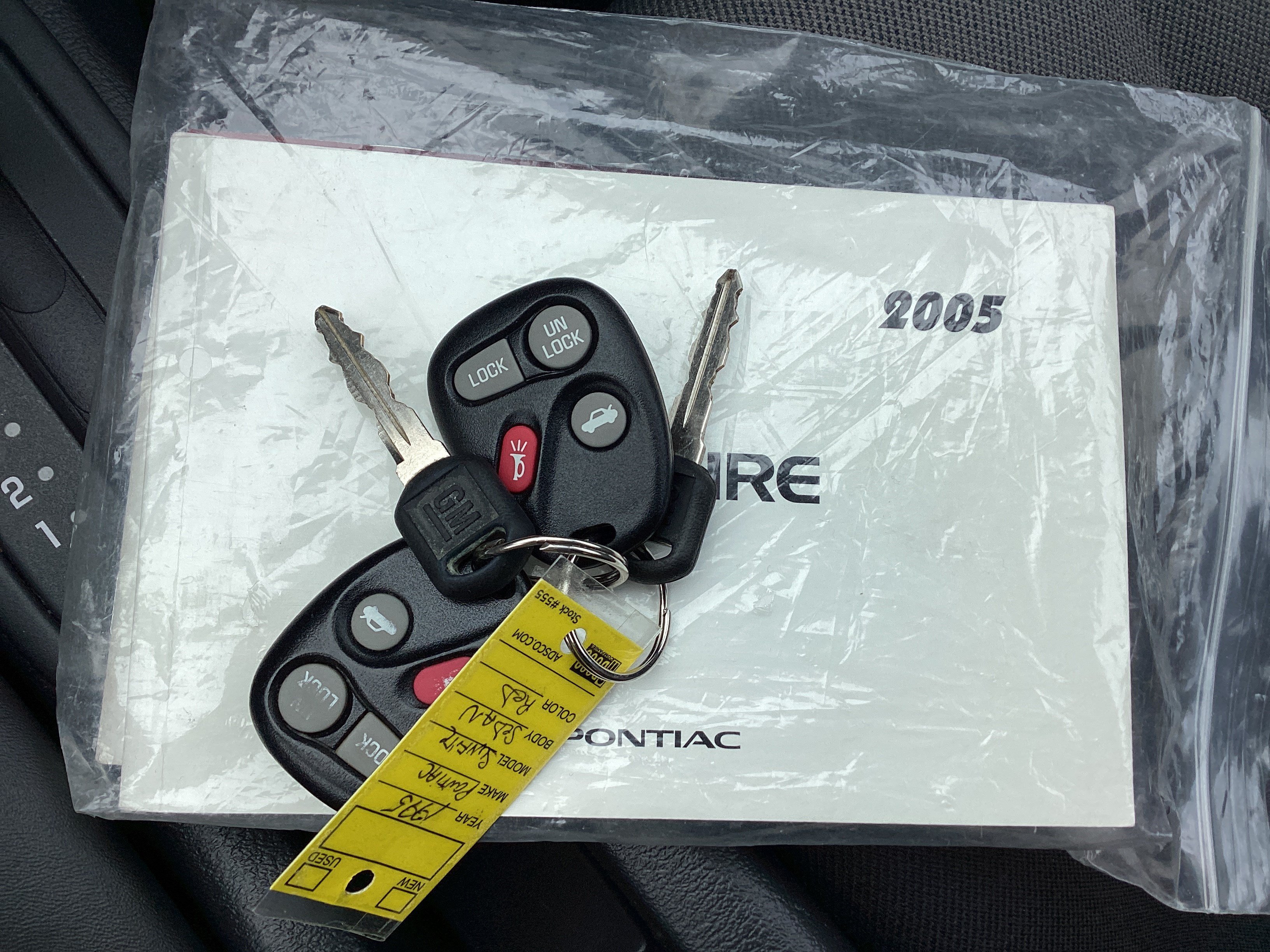 Used 2005 Pontiac Sunfire Coupe w/ 1SB Preferred Equipment Group FWD image 20