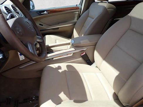 Used 2009 Mercedes-Benz ML 350 4MATIC image 11