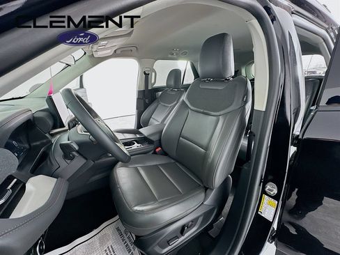 New 2026 Ford Explorer Active w/ Active Comfort Package AWD/4WD image 26