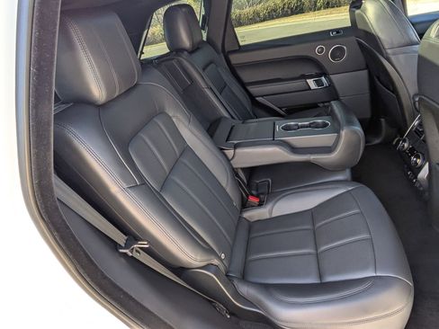 Used 2019 Land Rover Range Rover Sport HSE image 28