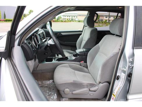 Used 2005 Toyota 4Runner Sport AWD/4WD image 8