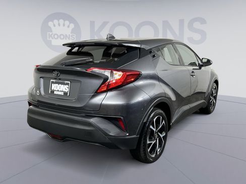 Used 2019 Toyota C-HR Limited FWD image 7
