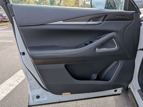 Used 2022 INFINITI QX60 Sensory w/ Cargo Package image 12