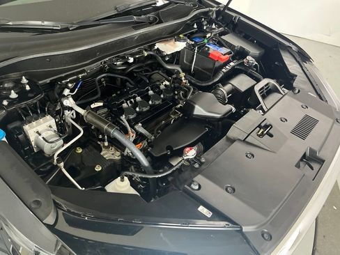 Used 2024 Honda CR-V EX-L image 10