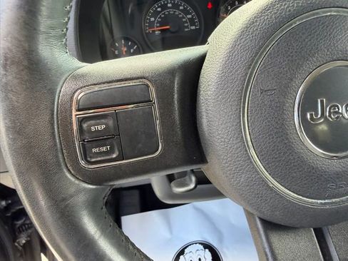 Used 2016 Jeep Patriot Latitude image 18