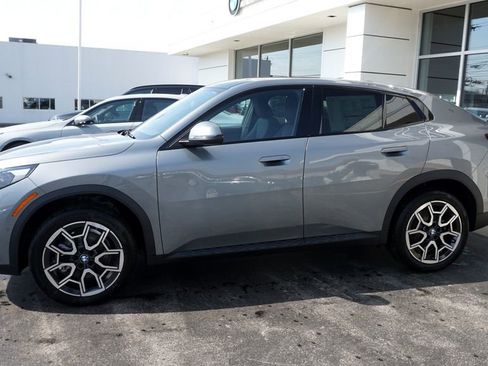 New 2026 BMW X2 xDrive28i w/ Convenience Package AWD/4WD image 2