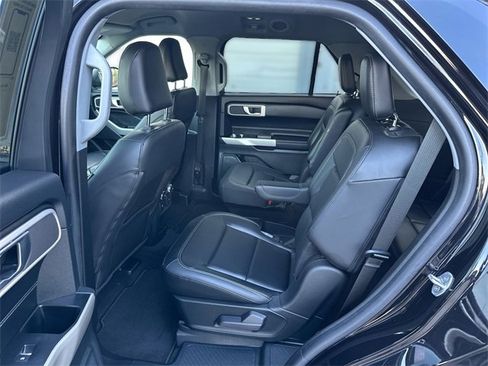 Certified 2021 Ford Explorer XLT w/ Equipment Group 202A image 22