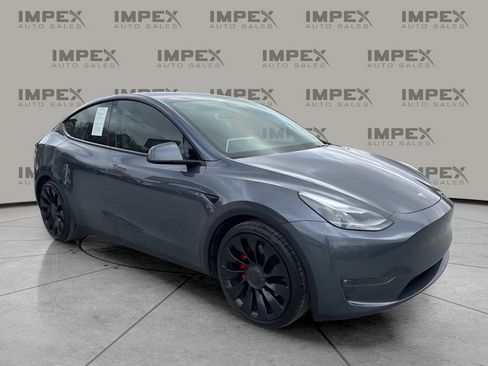 Used 2022 Tesla Model Y Performance image 7