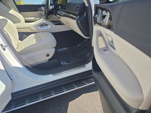 Used 2026 Mercedes-Benz GLS 450 GLS 450 image 10