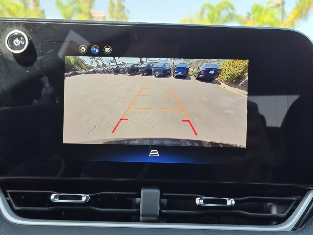 Used 2025 Chevrolet Equinox LT AWD/4WD image 18