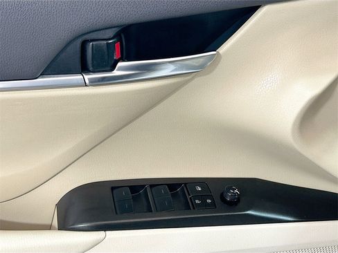 Used 2023 Toyota Camry LE image 14