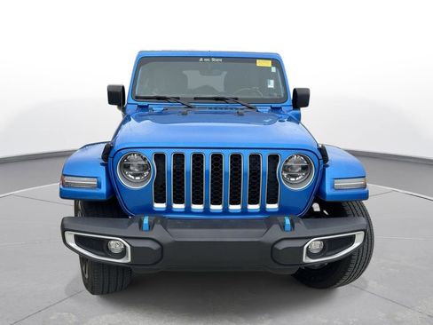 Used 2022 Jeep Wrangler Unlimited Sahara image 3