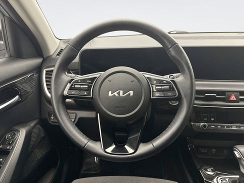 Used 2024 Kia Seltos S image 12