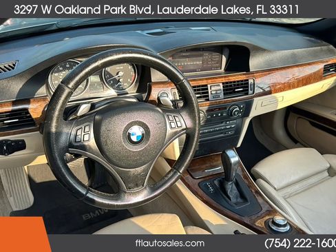 Used 2007 BMW 335i Convertible image 23