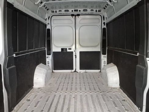 Used 2025 RAM ProMaster 2500 w/ Convenience Group FWD image 5