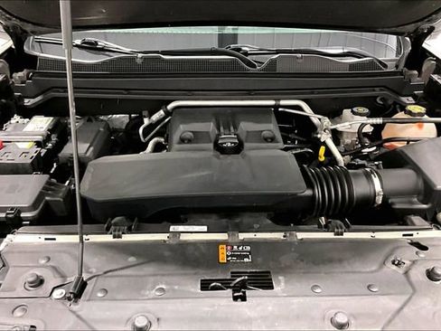Used 2023 Chevrolet Colorado Z71 w/ Z71 Convenience Package 2 AWD/4WD image 32