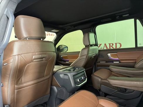 Used 2025 Ford Expedition Max King Ranch AWD/4WD image 14