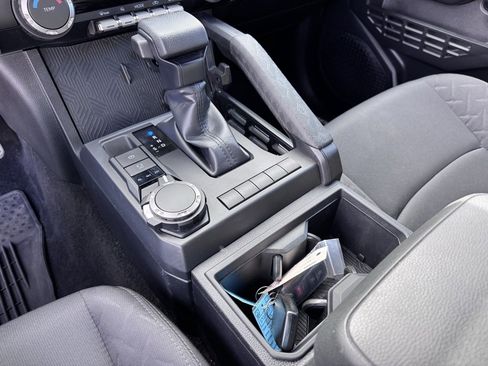 Used 2025 Toyota Tacoma SR image 26