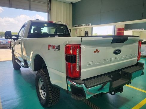 Used 2023 Ford F250 XL w/ 360-Degree Camera Package AWD/4WD image 6
