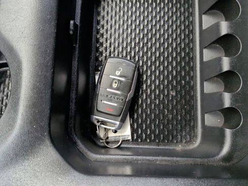 Used 2019 RAM 1500 Big Horn RWD image 50