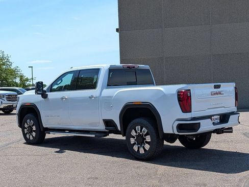 New 2026 GMC Sierra 3500 Denali w/ Denali Reserve Package AWD/4WD image 9