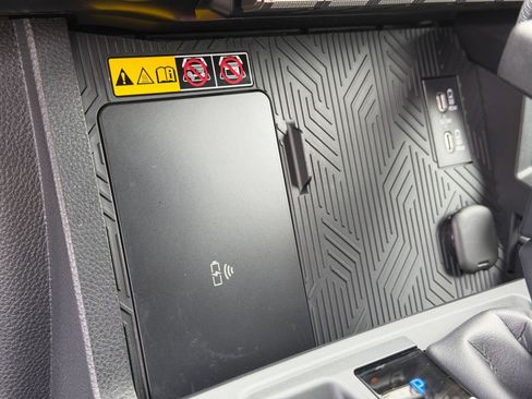 Used 2025 Toyota Tacoma TRD Pro AWD/4WD image 26