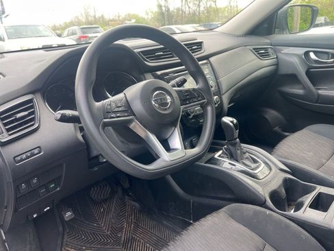 Used 2017 Nissan Rogue S image 10