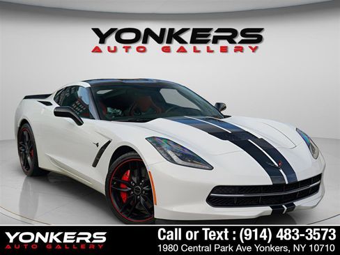 Used 2015 Chevrolet Corvette Stingray Coupe w/ Pacific Design Package image 10