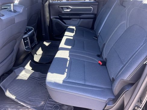 Used 2022 RAM 1500 Big Horn AWD/4WD image 28