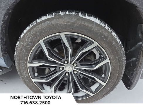 Used 2022 Toyota Highlander Limited image 9