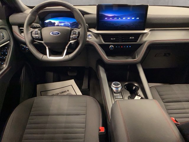 Used 2018 Ford Escape Titanium w/ Ford Safe & Smart Package AWD/4WD image 42