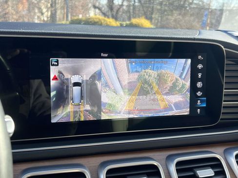 Certified 2022 Mercedes-Benz GLS 450 4MATIC image 17