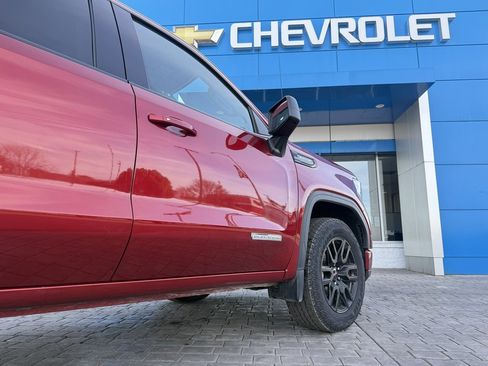 Used 2024 GMC Sierra 1500 Elevation image 10