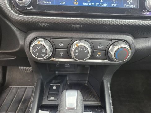 Used 2024 Nissan Kicks SV image 15