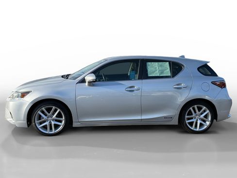 Used 2014 Lexus CT 200h FWD image 2