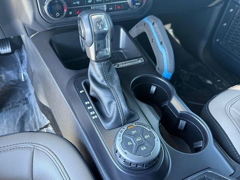 Used 2024 Ford Bronco Wildtrak image 27