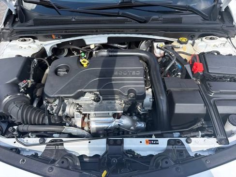 Used 2022 Chevrolet Malibu LS FWD image 13