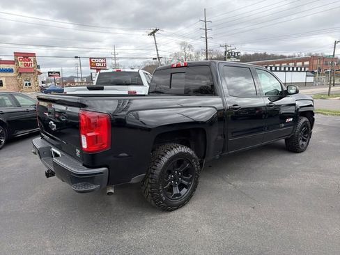 Used 2018 Chevrolet Silverado 1500 LTZ Z71 w/ LTZ Plus Package image 3