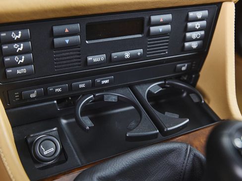 Used 2003 BMW M5 image 62