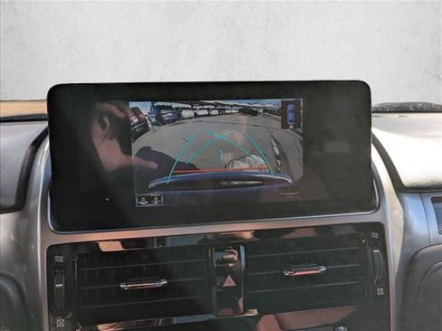 Used 2023 Lexus GX 460 Premium image 14