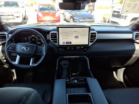 Used 2025 Toyota Tundra Limited image 16