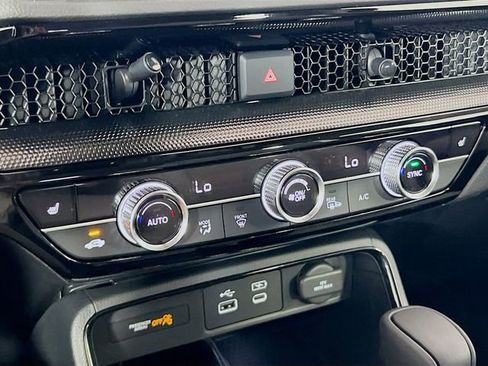 Used 2025 Honda CR-V EX-L image 16