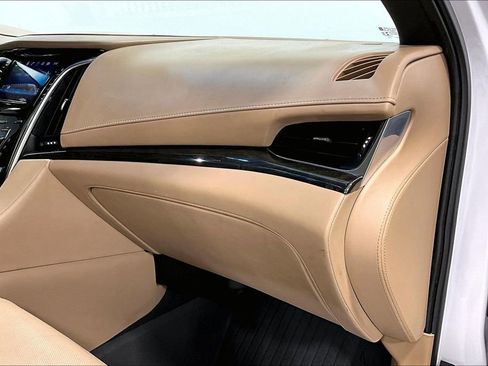 Used 2020 Cadillac Escalade Platinum image 19