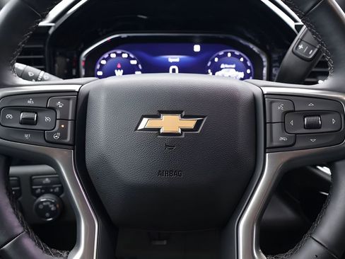 Used 2023 Chevrolet Silverado 1500 LT AWD/4WD image 20