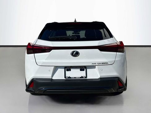 Used 2023 Lexus UX 250h F Sport AWD/4WD image 4