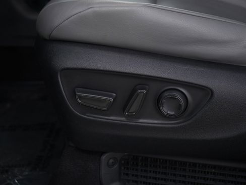 Used 2022 Toyota Sienna XLE image 29